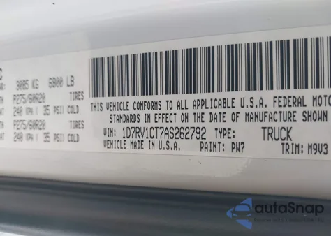2010 Dodge Ram 1500 Slt/Sport/Trx z USA, uszkodzony, nr VIN 1D7RV1CT7AS262792